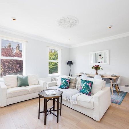 Welcomestay Colliers Wood Two Bed Apartment - Home Away From Home Лондон Екстер'єр фото