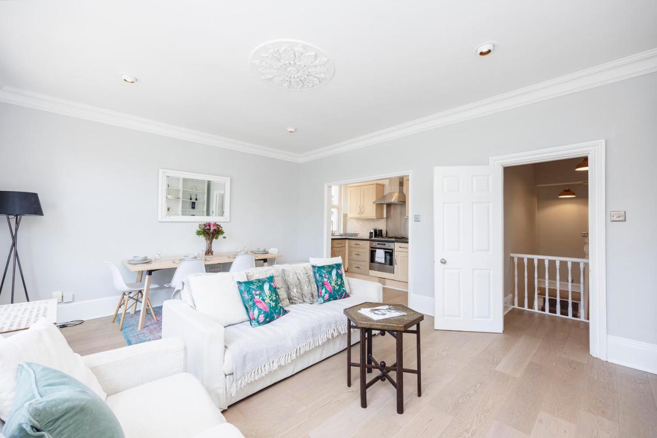 Welcomestay Colliers Wood Two Bed Apartment - Home Away From Home Лондон Екстер'єр фото