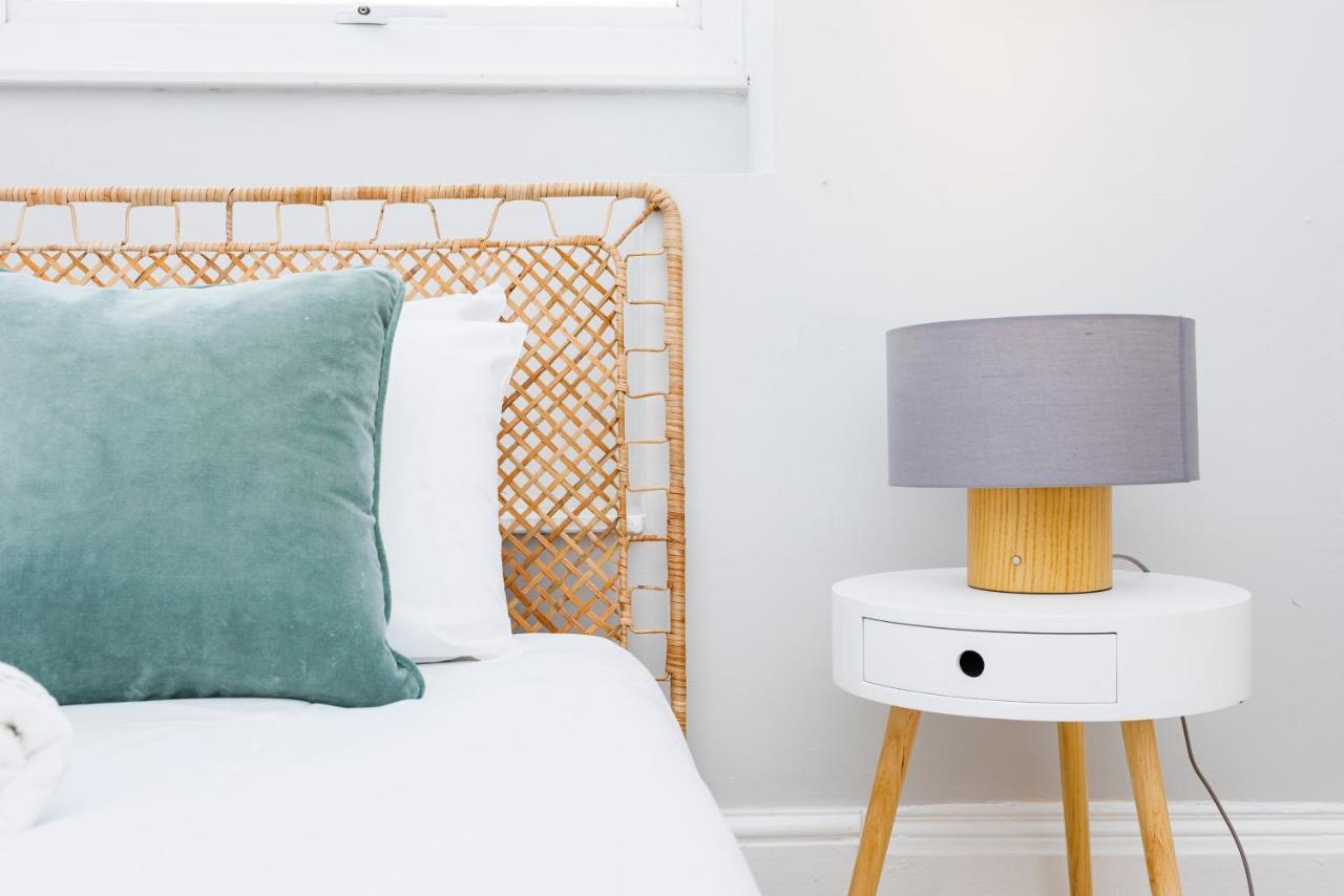 Welcomestay Colliers Wood Two Bed Apartment - Home Away From Home Лондон Екстер'єр фото